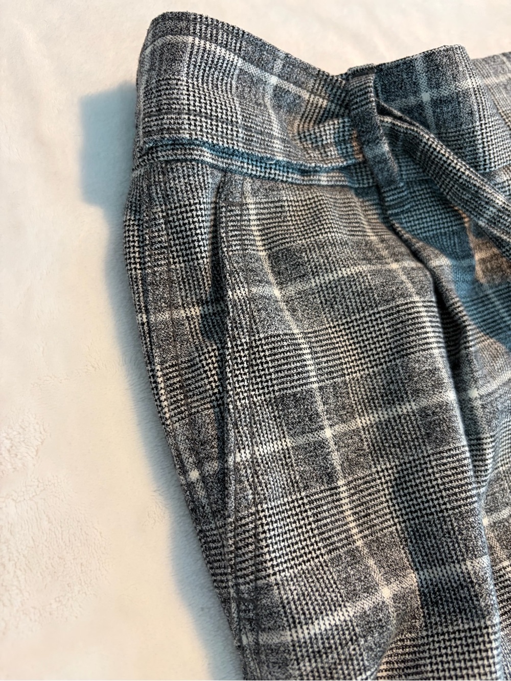 GAP Gray Plaid Cropped Tie-Waist Pants - Picture 7 of 13
